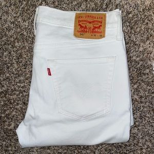 White Levi Jeans. Size 32. Excellent condition!